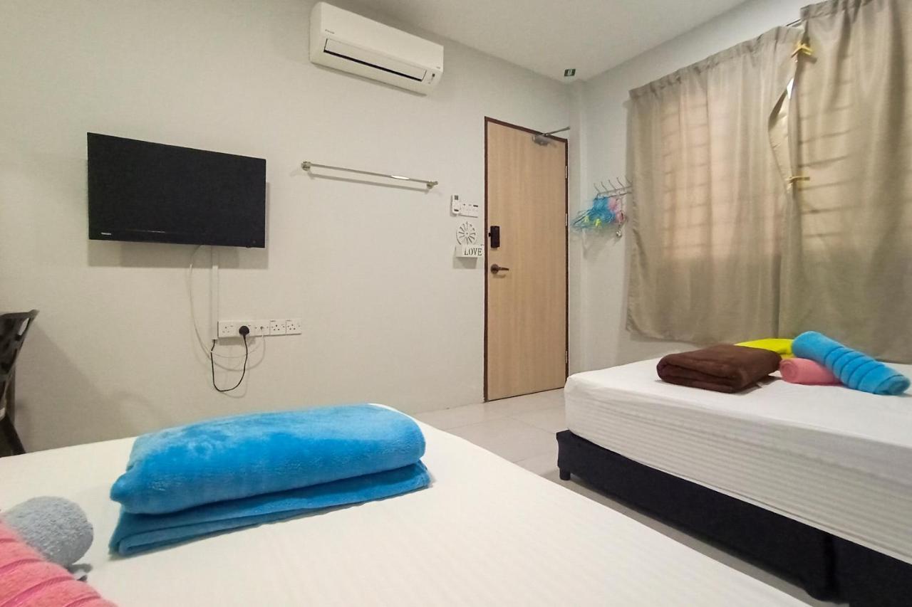 Hom2Rex Kuching Homestay Taman Timberland Extérieur photo