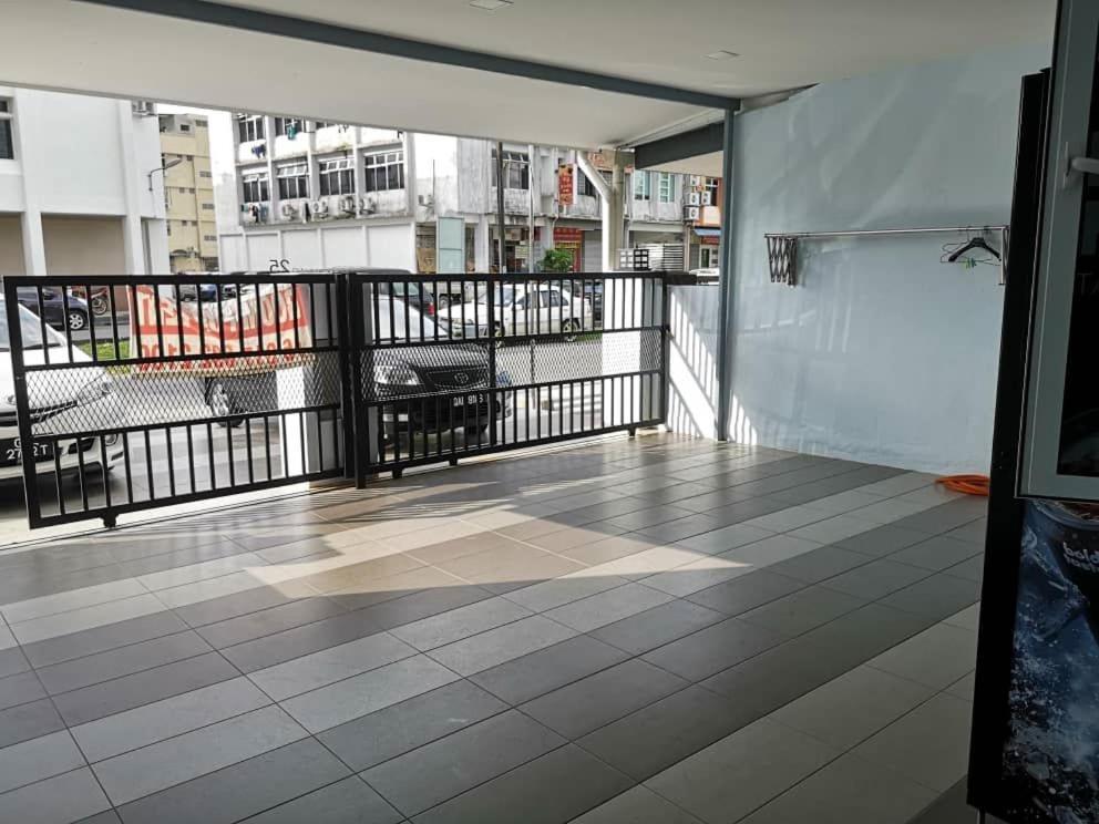 Hom2Rex Kuching Homestay Taman Timberland Extérieur photo